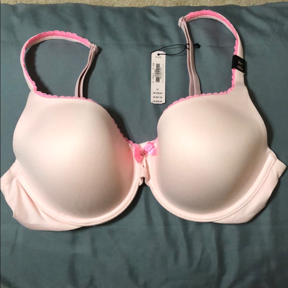 Victoria’s Secret bra